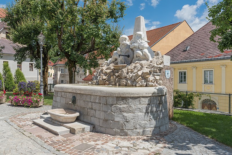 File:Althofen Salzburger Platz Knappenbrunnen 24062015 5331.jpg