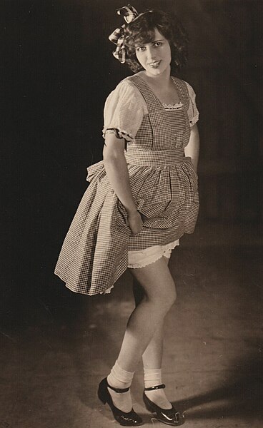 File:Emma Haig, 1922.jpg