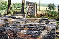 Rekonstruierte Mauer, im Vordergrund Wp 12/77, Rätischer Limes, Baden-Württemberg