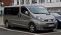 Renault Trafic Passenger Black Edition (2011–2014)