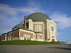 La cathédrale Sainte-Thérèse-d'Avila d'Amos.