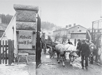 German civilians remove corpses from the main camp.