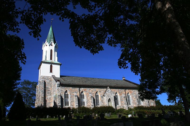 File:Sakshaug kirke.jpg