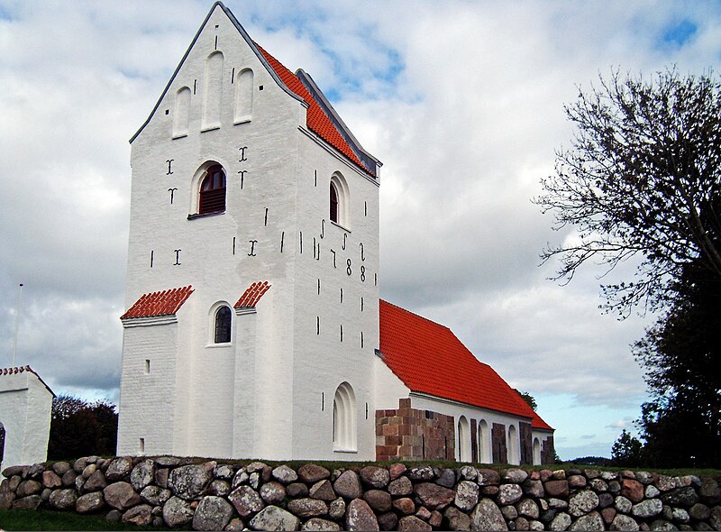 File:Nørholm kirke (Aalborg).JPG