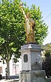 Replica op 't place de Saint-Cyr-sur-Mer.