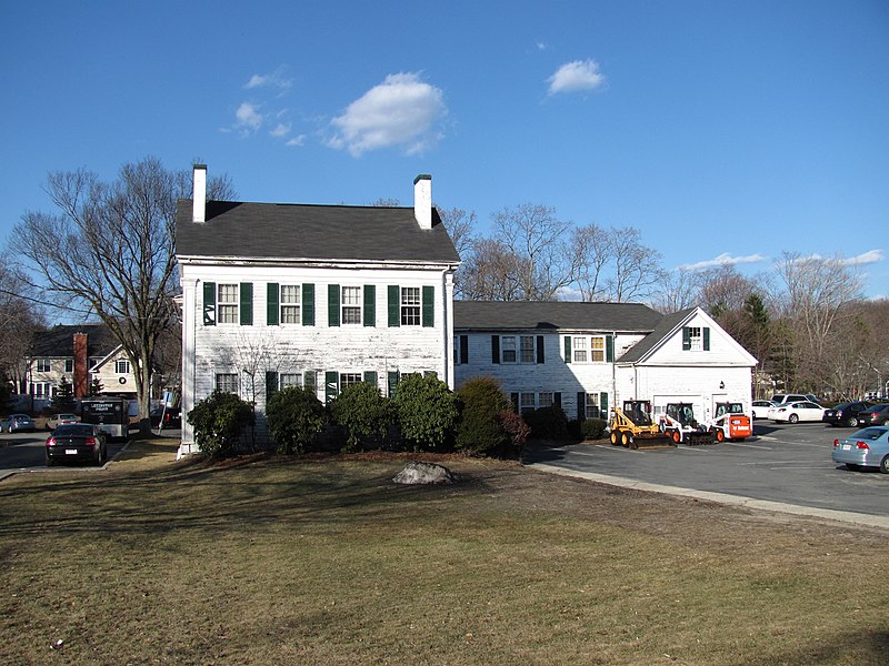 File:White House, Lexington MA.jpg