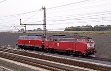 Lokomotiven 226 146 und 226 154 auf der Schnellfahrstrecke Köln-Rhein/Main in Limburg Süd