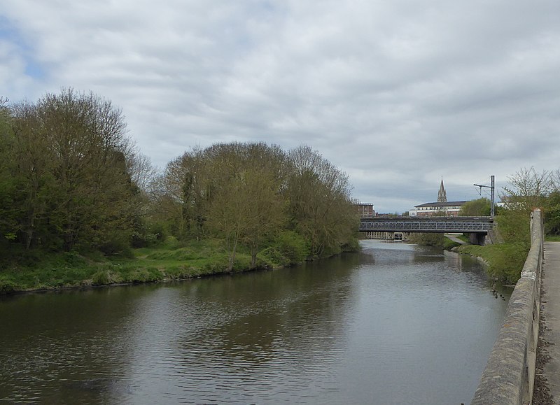 File:La Bassée le canal d'Aire en2017 (2).jpg