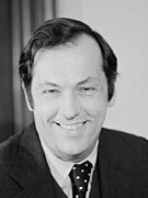 Sen. Bill Bradley (NJ) (3).jpg