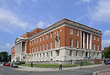 Neo-Georgian - Chesterfield Town Hall (1938), Derbyshire, by Bradshaw Gass & Hope