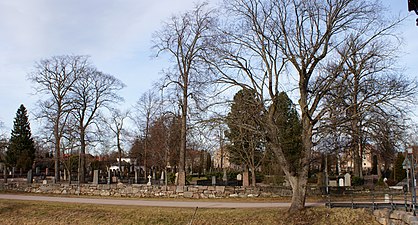 Västra kyrkogården sedd från Östra bron.