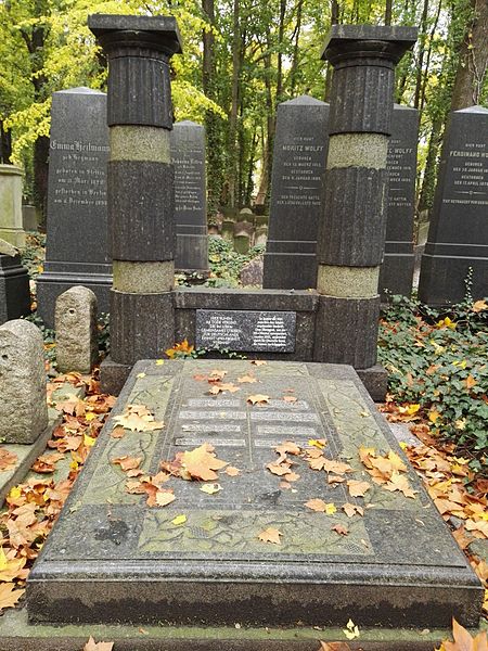 File:Jüdischer Friedhof Schönhauser Allee Berlin Nov.2016 - 14.jpg