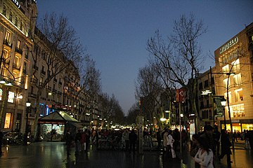 Català: Passeig nocturn English: Rambla by night