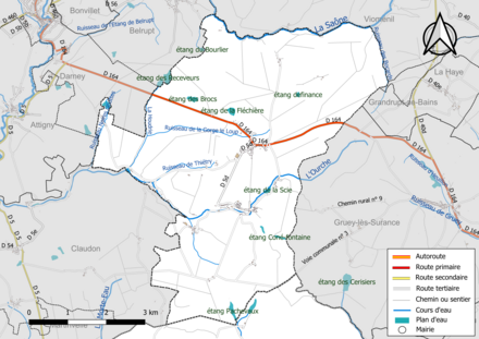 Carte en couleur présentant le réseau hydrographique de la commune