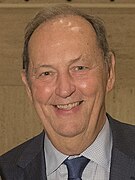 Bill Bradley LBJ Foundation DIG14009 178 (32647287026) (1) (cropped).jpg