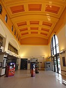 La salle des pas perdus de la gare de Saint-Quentin