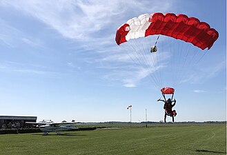 Tandemsprung an den Flugplätzen Hüttenbusch und Karlshöfen