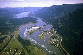 De Columbia bij de Bonnevilledam