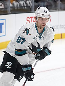 Joonas Donskoi v dresu San Jose Sharks v roce 2016