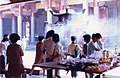 Encens et offrandes dans un temple chinois, Taipei.