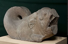 Kaushambi Makara pillar capital, 2nd century BCE.jpg