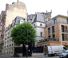 Angle des rues Lamarck (no 31) et du Mont-Cenis (no 28).