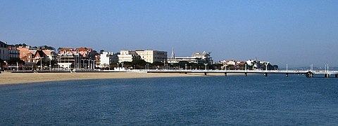 Vue d'ensemble de la plage, de la jetée Thiers et d'une partie d'Arcachon.