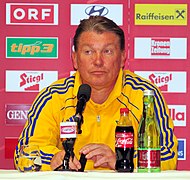 Pressekonferenz nach dem Fußballländerspiel Österreich-Ukraine (01.06.2012) Oleh Blochin2.jpg