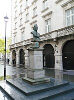 Bust of Nehru at Aldwych, London