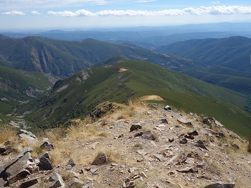 File:DSC01376 Ancares, Leon, Bierzo, Catoute.jpg