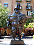 Romeresk krigare av Fernando Botero