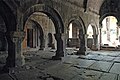 English: Interior of the gavit. Français : Intérieur du gavit.