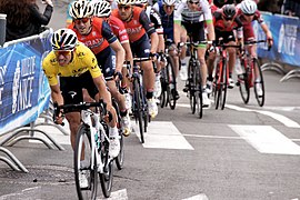 Sergio Henao jaune Nice 2017.jpg