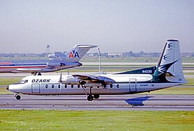 Un Fairchild FH-227 d':Ozark Air Lines (en), similaire à celui impliqué dans l'accident.