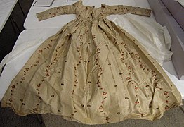 Dress, woman's (AM 4704-2).jpg