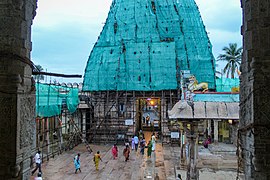 Srirangam Ranganathar Temple gopuram.jpg