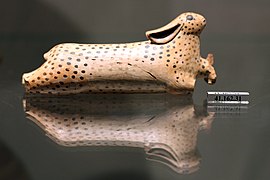 Aríbalo en forma de conejo, terracota.