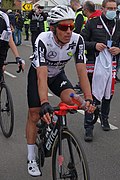 2021 AGR finish Sergio Henao.jpg