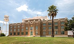 The La Salle County Courthouse in Cotulla has undergone extensive renovation (2018).