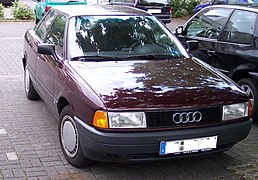 Face avant de l'Audi 80 type B3