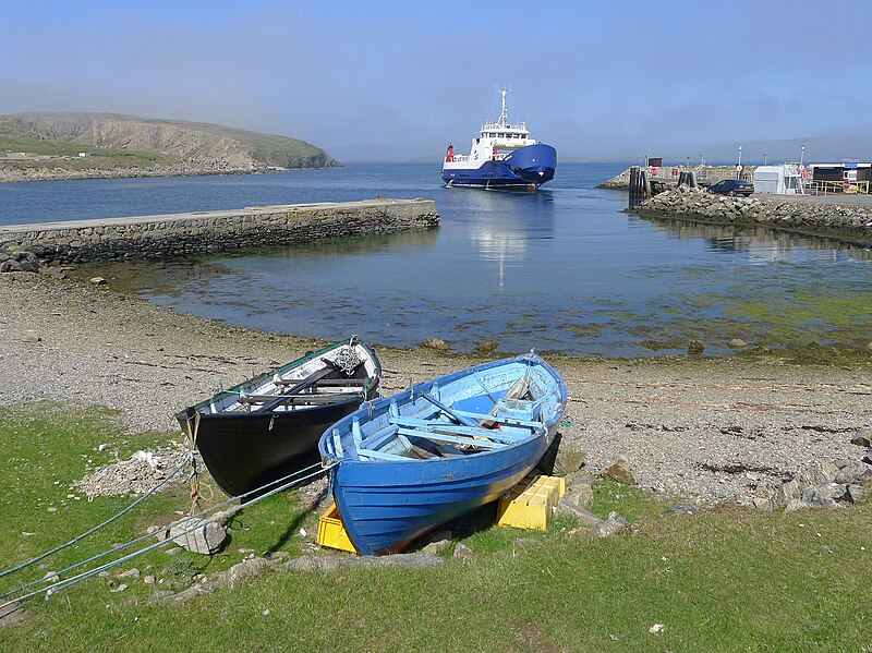 File:A Bluemull Sound ferry leaving Gutcher - geograph.org.uk - 4982557.jpg