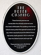 Peter Cushing plaque 16-18 Oxford Street, Whitstable, CT5 1DD.jpg