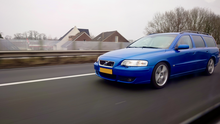 Volvo V70R in Sonic Blue, post-facelift, 2006 model year (Sweden).