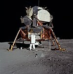 Månlandaren med Buzz Aldrin framför. Foto av Neil Armstrong.