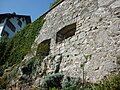 Maschinengewehr- und Beobachtungsbunker A 5291 hinter der historischen Stadtmauer von Regensberg