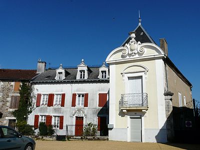 Haus neben der Kirche