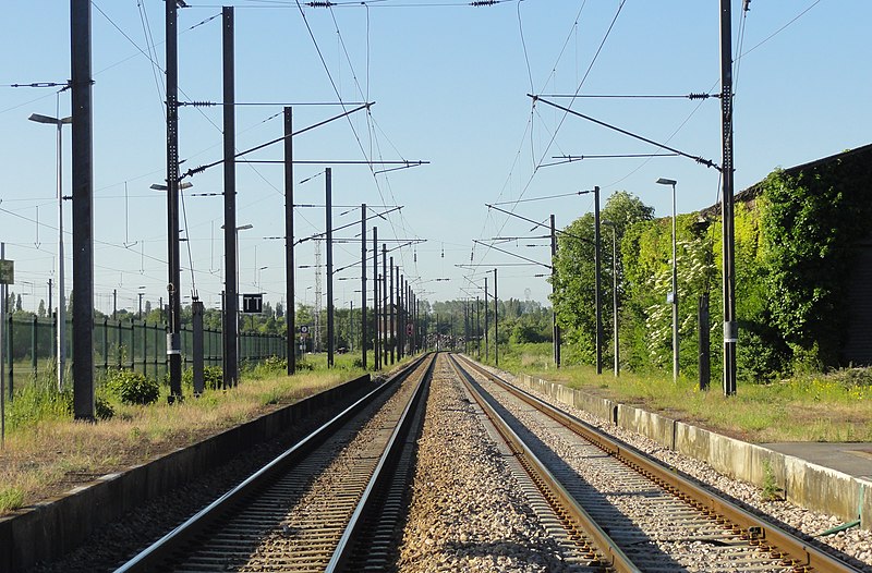 File:Rœulx - Gare de Lourches (15).JPG