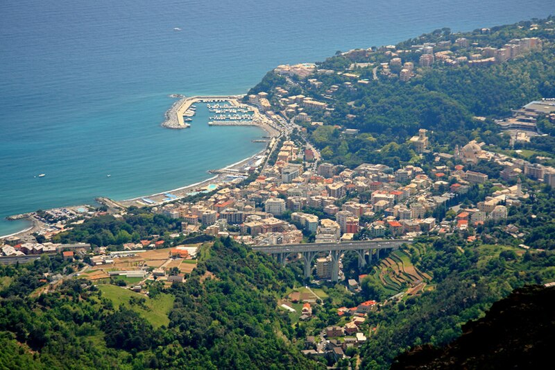 File:Arenzano panorama.jpg