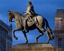 Estatua ecuestre de Carlos IV, de Manuel Tolsá en ciudad de México, llamada "el caballito" (1796-1803).