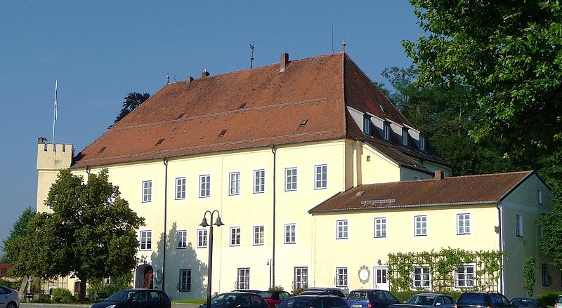 File:Schloss Steinach.JPG